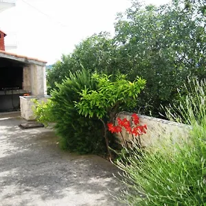 Apartment Ljiljana